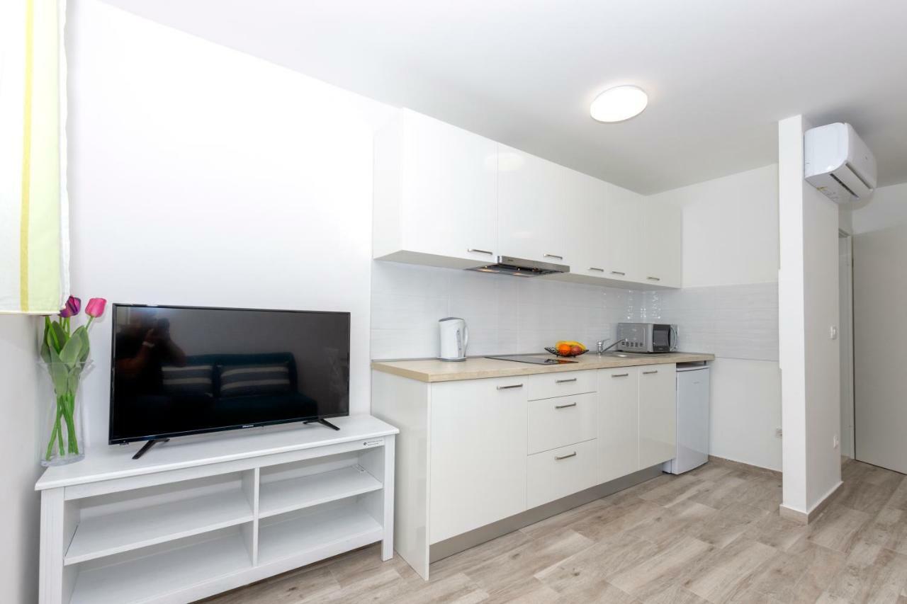 Apartments West Coast スプリト エクステリア 写真
