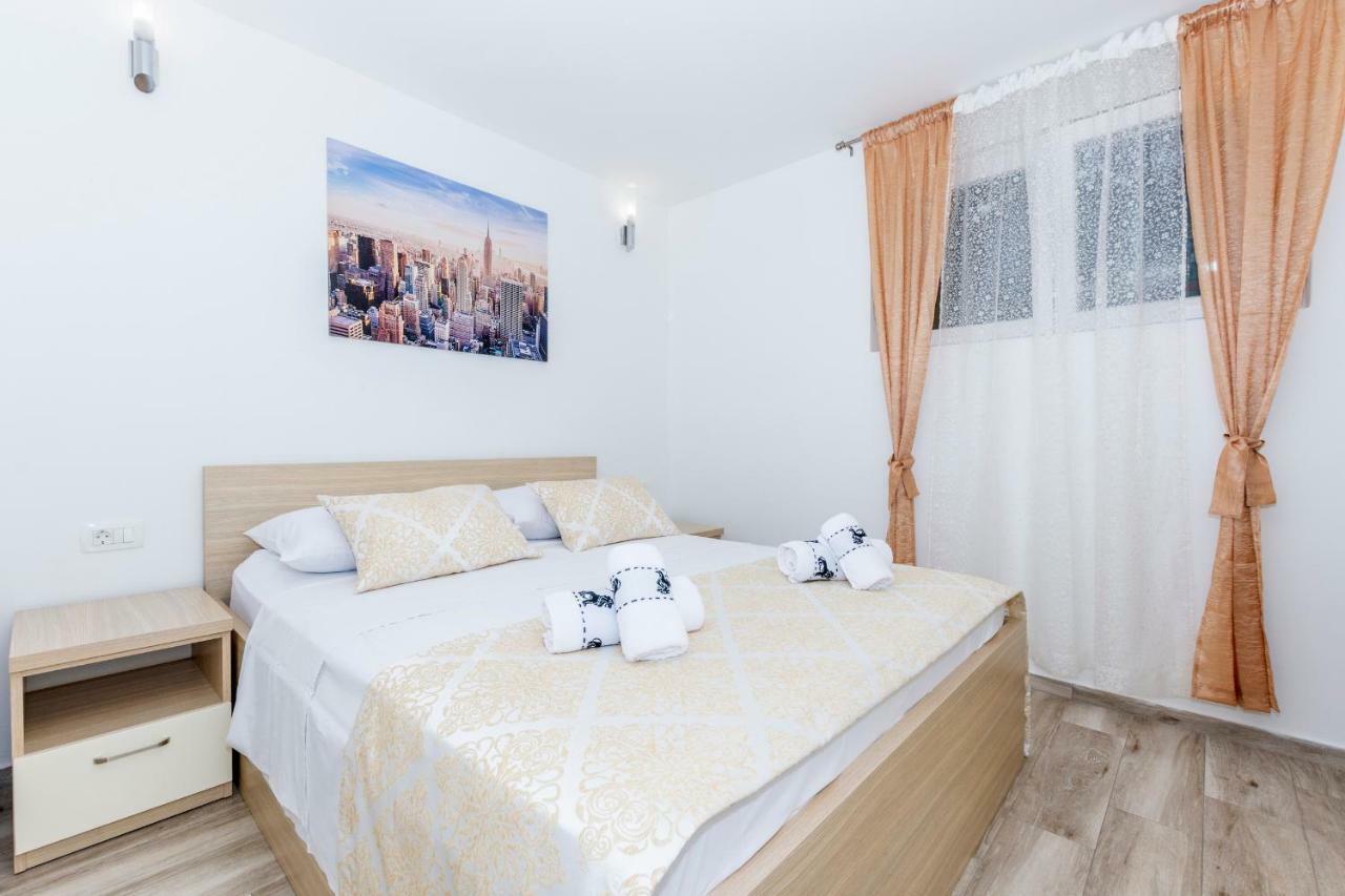 Apartments West Coast スプリト エクステリア 写真